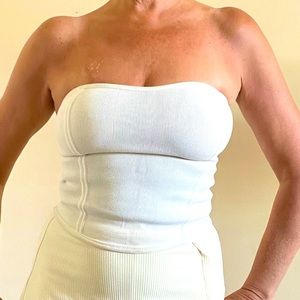 Knit strapless bustier top